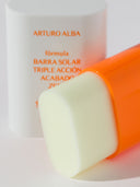 ARTURO ALBA BARRA SOLAR ACABADO ZERO SPF50